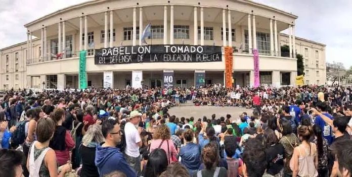 Universidad Nacional de Córdoba