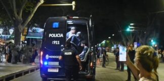 El gobierno de Mendoza reprime, el pueblo resiste.